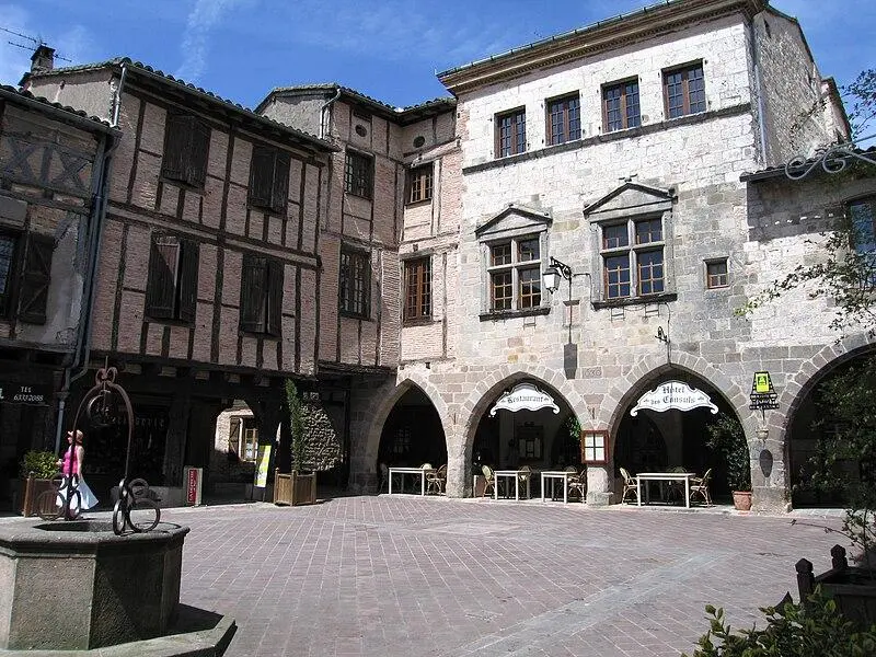 Foto di Casa datata 1630 - KaTeznik - © Creative Commons (https://creativecommons.org/licenses/by-sa/4.0/deed.fr)