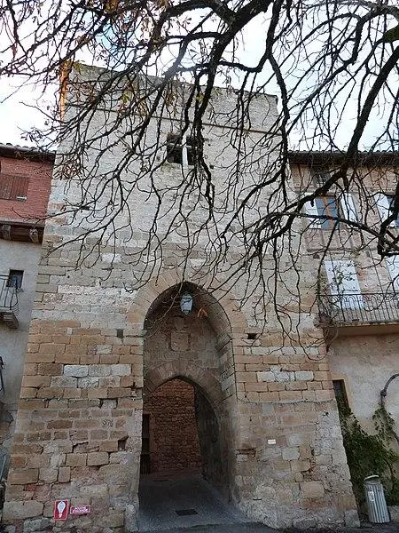 Foto di Porta della città vecchia - Thérèse Gaigé - © Creative Commons (https://creativecommons.org/licenses/by-sa/4.0/deed.fr)