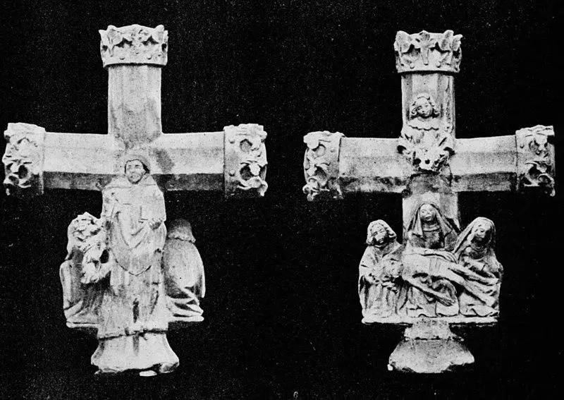 Foto di Croce di pietra del XV secolo - Auteur inconnuUnknown author - © Creative Commons (https://creativecommons.org/licenses/by-sa/4.0/deed.fr)