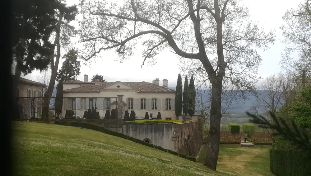 Foto di Castello di Sendtrone - Sous licence Creative Commons (https://creativecommons.org/licenses/by-sa/4.0/deed.fr) - Par Hernandlucas - © Creative Commons (https://creativecommons.org/licenses/by-sa/4.0/deed.fr)