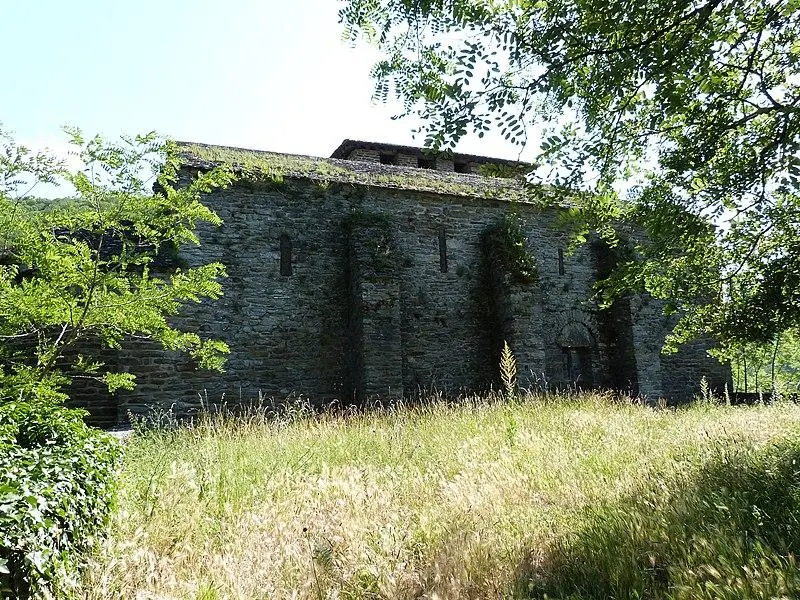 Foto di Notre-Dame-de-Lersplanques Church - Thérèse Gaigé - © Creative Commons (https://creativecommons.org/licenses/by-sa/4.0/deed.fr)