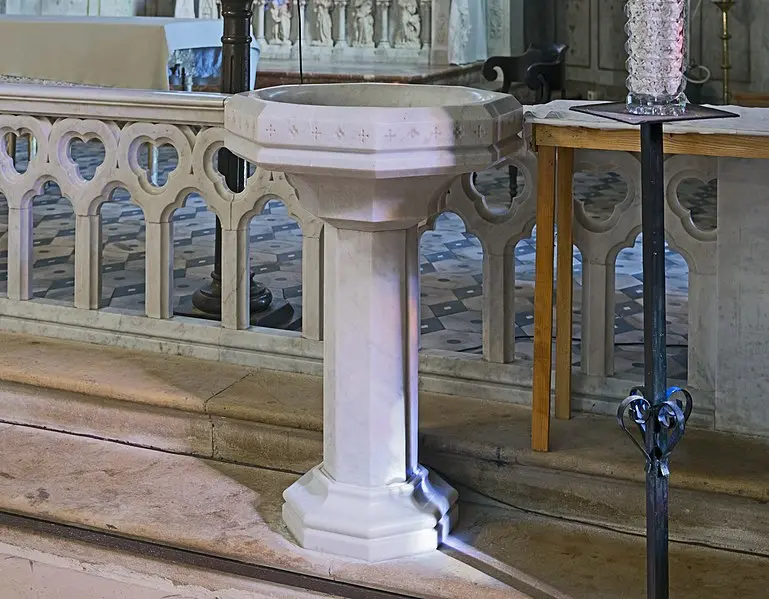 Picture of Saint-Saturnin Church - Didier Descouens - © Creative Commons (https://creativecommons.org/licenses/by-sa/4.0/deed.fr)