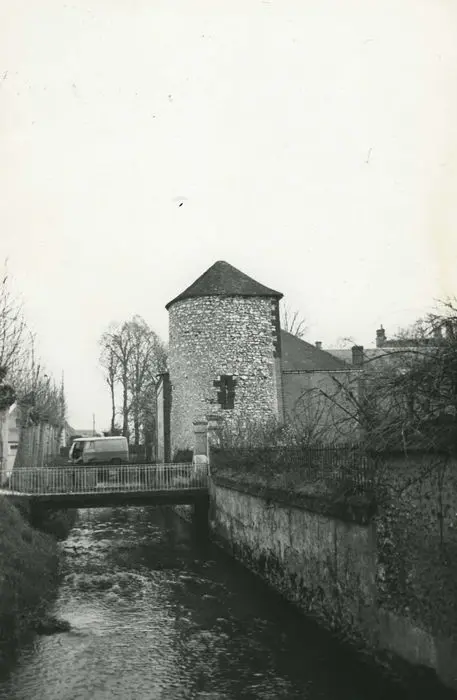 Foto von Ehemaliges Stadtgehäuse - POP Plateforme Ouverte du Patrimoine / Base Mérimée - © Ministère de la Culture (France), Médiathèque du patrimoine et de la photographie, tous droits réservés