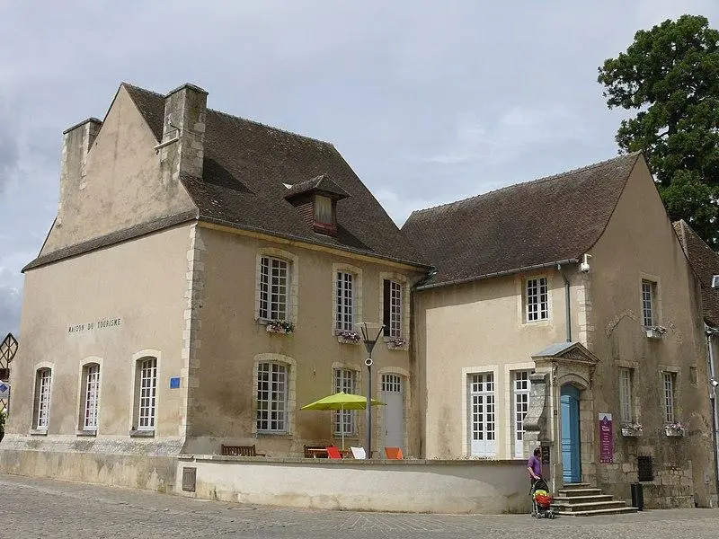 Foto von Heim - MOSSOT - © Creative Commons (https://creativecommons.org/licenses/by-sa/4.0/deed.fr)