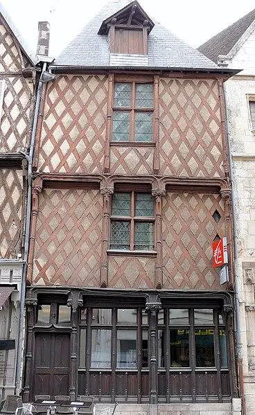 Foto von Heim - MOSSOT - © Creative Commons (https://creativecommons.org/licenses/by-sa/4.0/deed.fr)