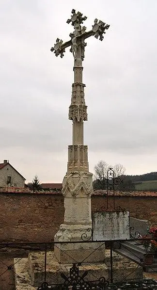 Foto von Friedhofskreuz des 15. Jahrhunderts - Julien Descloux - © Creative Commons (https://creativecommons.org/licenses/by-sa/4.0/deed.fr)