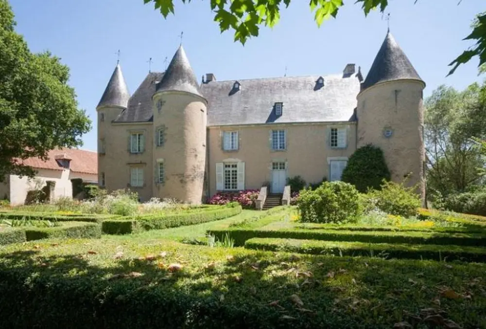 Foto de Château de Chevilly - POP Plateforme Ouverte du Patrimoine / Base Mérimée - © Ministère de la Culture (France), Direction Régionale des Affaires Culturelles du Centre-Val de Loire – Tous droits réservés 