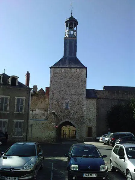 Foto von Glockenturm - Flourens13 - © Creative Commons (https://creativecommons.org/licenses/by-sa/4.0/deed.fr)