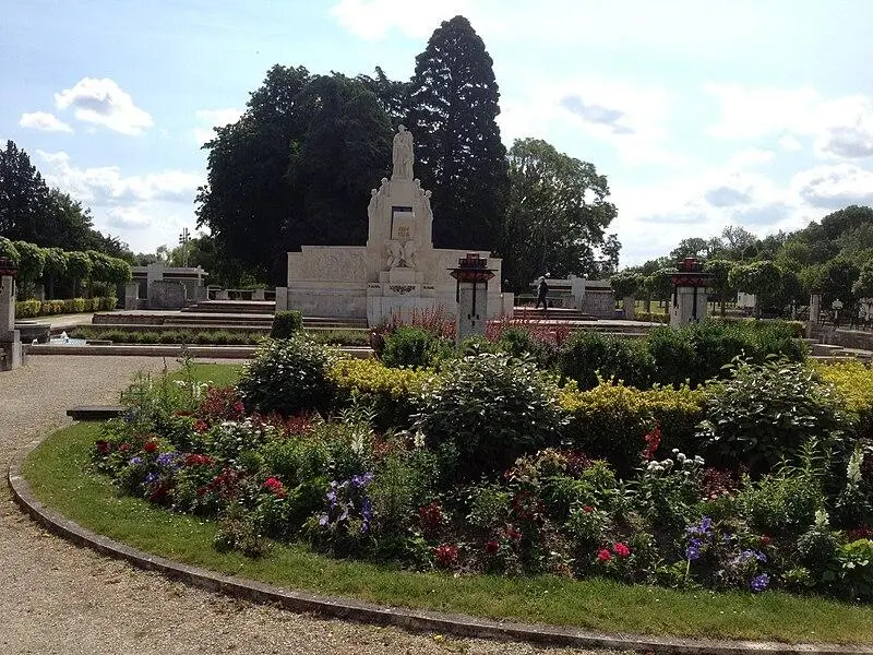 Foto von Garten der Abtei, auch als Square Lucien Beaufrère bekannt - Langladure - © Creative Commons (https://creativecommons.org/licenses/by-sa/4.0/deed.fr)