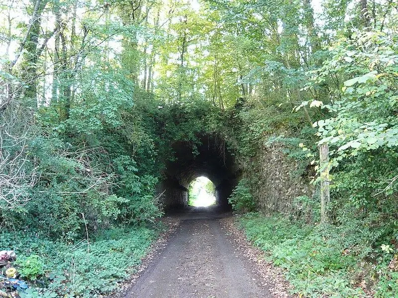 Foto von Tunnel - Le Passant - © Creative Commons (https://creativecommons.org/licenses/by-sa/4.0/deed.fr)