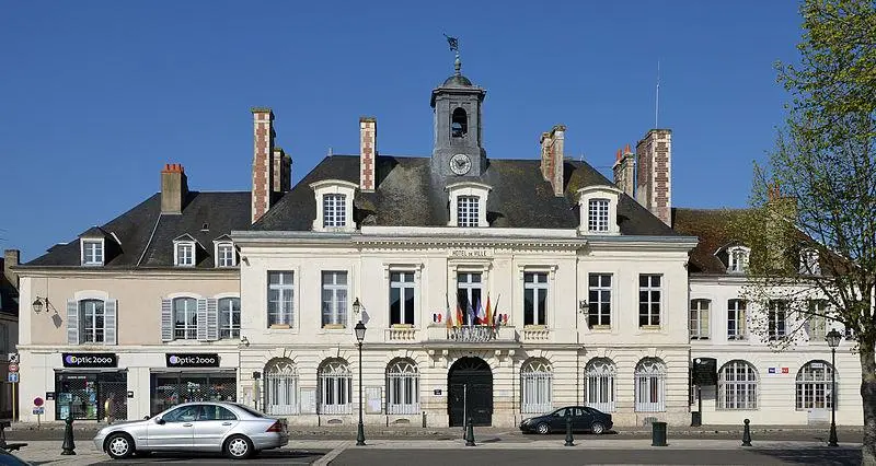 Foto de Edificio - Pline - © Creative Commons (https://creativecommons.org/licenses/by-sa/4.0/deed.fr)