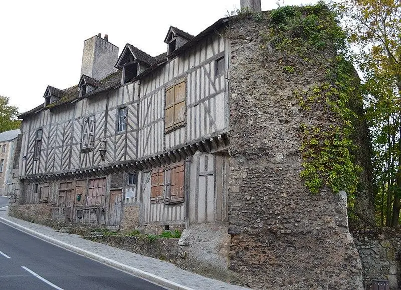 Foto de Casa de la Virgen y restos de la puerta de Abas - Selbymay - © Creative Commons (https://creativecommons.org/licenses/by-sa/4.0/deed.fr)