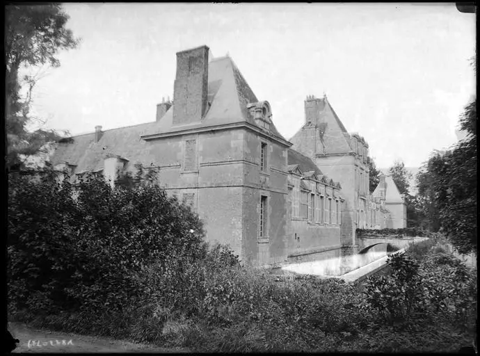 Foto de Castillo de Jonchet - Gustave William Lemaire (1848–1928) Descriptionpho - © Creative Commons (https://creativecommons.org/licenses/by-sa/4.0/deed.fr)