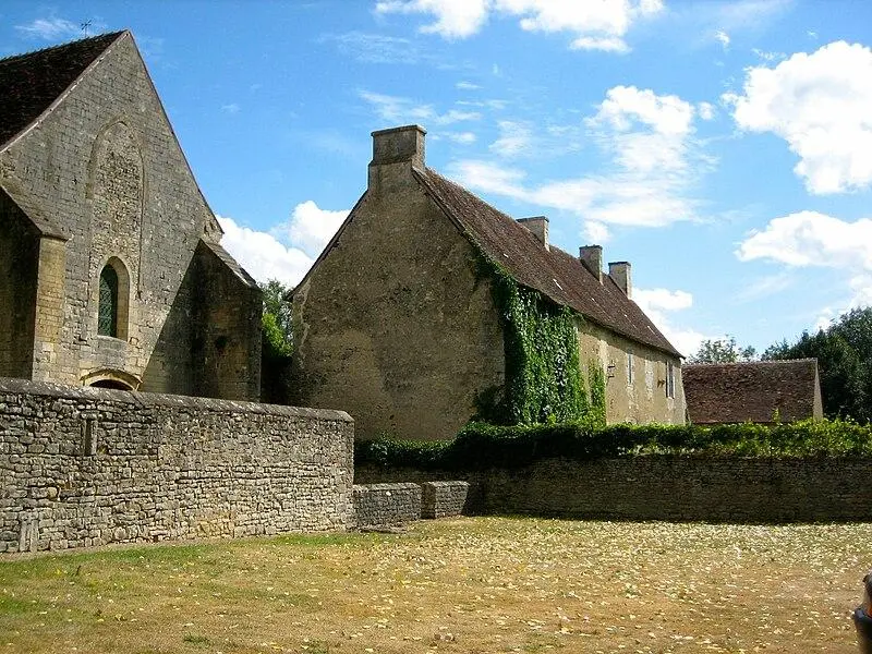 Picture of Varennes Abbey - ManiacParisien - © Creative Commons (https://creativecommons.org/licenses/by-sa/4.0/deed.fr)
