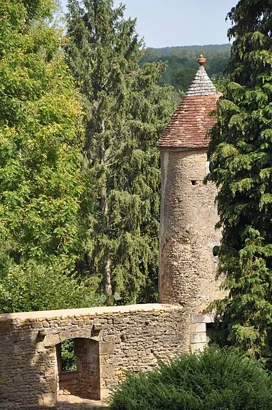 Picture of Castle and dependencies - Liu Zuo Jiao y Juan Fabio - © Creative Commons (https://creativecommons.org/licenses/by-sa/4.0/deed.fr)