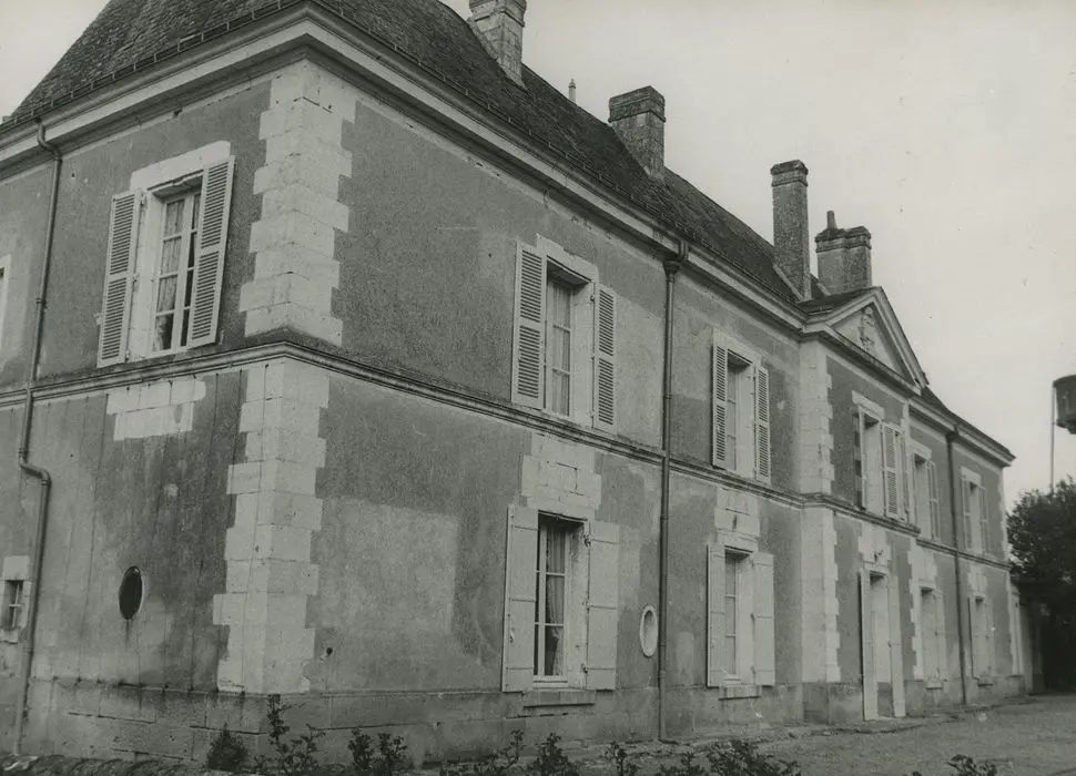 Foto von Château de Bochet (oder Baskoch oder Korb) - POP Plateforme Ouverte du Patrimoine / Base Mérimée - © Ministère de la Culture (France), Médiathèque du patrimoine et de la photographie, tous droits réservés
