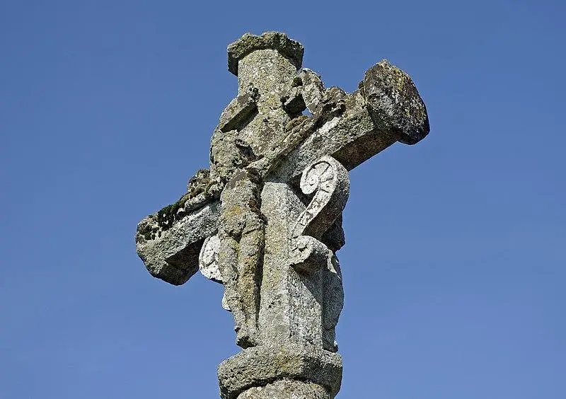 Picture of Cemetery cross - Daniel Jolivet - © Creative Commons (https://creativecommons.org/licenses/by-sa/4.0/deed.fr)