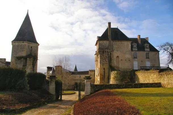 Foto de Castillo - Gbmiccar - © Creative Commons (https://creativecommons.org/licenses/by-sa/4.0/deed.fr)