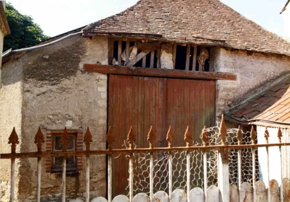 Picture of Former Title Barn - POP Plateforme Ouverte du Patrimoine / Base Mérimée - © Ministère de la Culture (France), Direction Régionale des Affaires Culturelles du Centre-Val de Loire, tous droits réservés