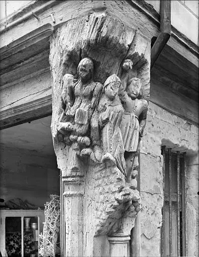 Foto de Casa conocida como el pilar - POP Plateforme Ouverte du Patrimoine / Base Mérimée - © Ministère de la Culture (France), Médiathèque du patrimoine et de la photographie, diffusion RMN-GP