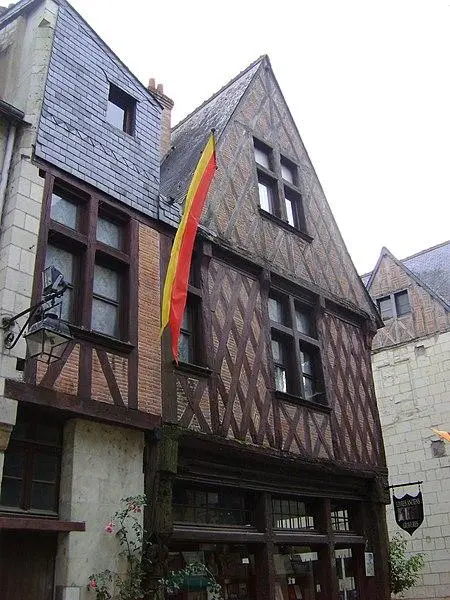 Foto de Casa del siglo XV, que se dice a los dragones enredos - Guiguilacagouille - © Creative Commons (https://creativecommons.org/licenses/by-sa/4.0/deed.fr)