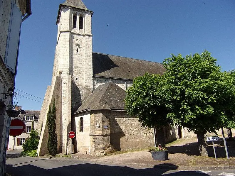 Foto di Chiesa parrocchiale di Saint-Georges di La-Haye-Descartes - Joël Thibault - © Creative Commons (https://creativecommons.org/licenses/by-sa/4.0/deed.fr)