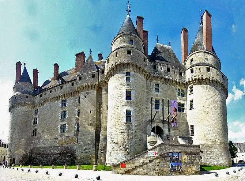 Foto von Schloss - Plindenbaum - © Creative Commons (https://creativecommons.org/licenses/by-sa/4.0/deed.fr)