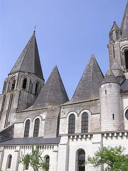 Foto von Ehemaliger Saint-Ourts Collegiate - BRUNNER Emmanuel (manu25 - © Creative Commons (https://creativecommons.org/licenses/by-sa/4.0/deed.fr)