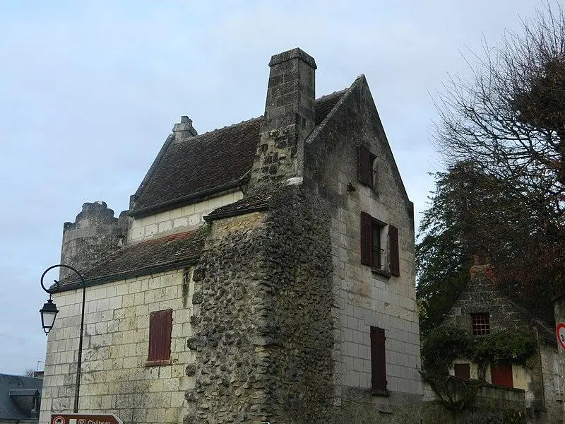 Picture of Vestiges of the POITEVINE door and the speaker tower, or mallet - ManuD - © Creative Commons (https://creativecommons.org/licenses/by-sa/4.0/deed.fr)