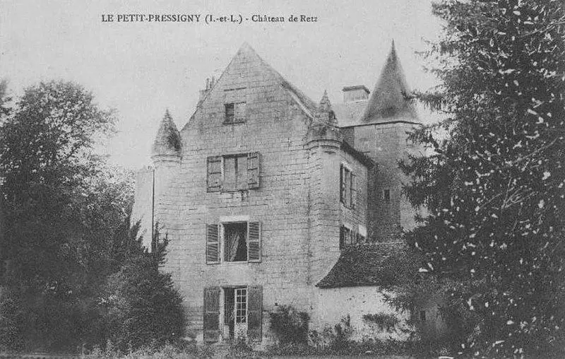 Foto de Ré (o Ray) Manor - Auteur inconnuUnknown author - © Creative Commons (https://creativecommons.org/licenses/by-sa/4.0/deed.fr)