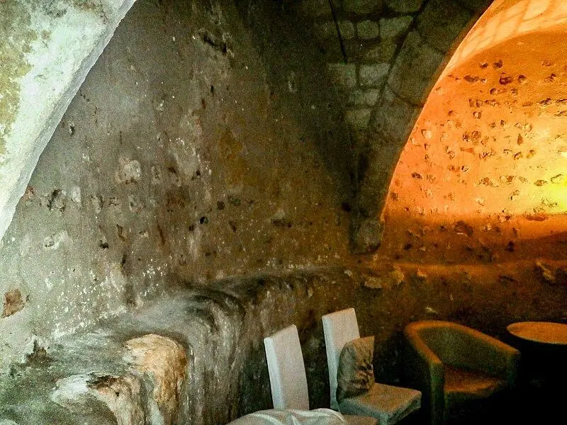 Picture of Two cellars of the 10th and 15th century - Arcyon37 - © Creative Commons (https://creativecommons.org/licenses/by-sa/4.0/deed.fr)