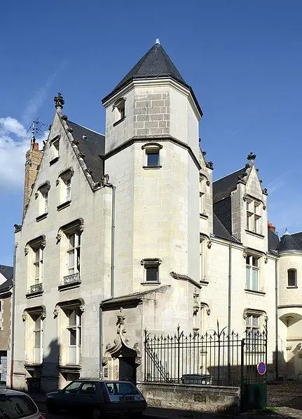 Foto de Hotel - Pline - © Creative Commons (https://creativecommons.org/licenses/by-sa/4.0/deed.fr)