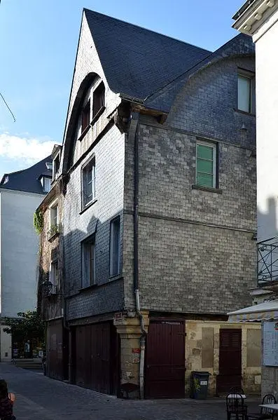 Picture of Home - Pline - © Creative Commons (https://creativecommons.org/licenses/by-sa/4.0/deed.fr)