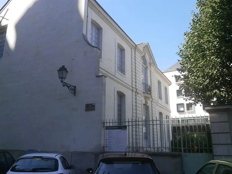 Picture of Former canonial house of Saint-Gatien, known as the parish priest of Tours - Joël Thibault - © Creative Commons (https://creativecommons.org/licenses/by-sa/4.0/deed.fr)