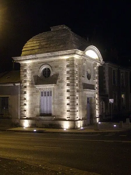 Picture of Pavilions of granting - Guill37 - © Creative Commons (https://creativecommons.org/licenses/by-sa/4.0/deed.fr)
