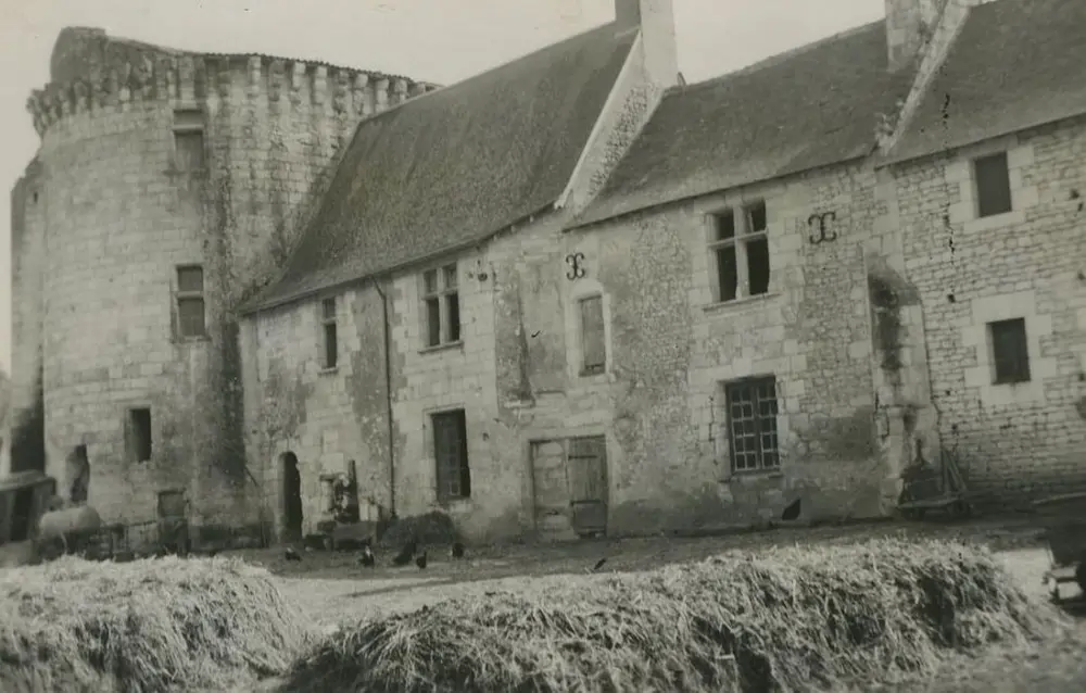 Foto von Château de la Tour-du-raynier - POP Plateforme Ouverte du Patrimoine / Base Mérimée - © Ministère de la Culture (France), Médiathèque du patrimoine et de la photographie, tous droits réservés