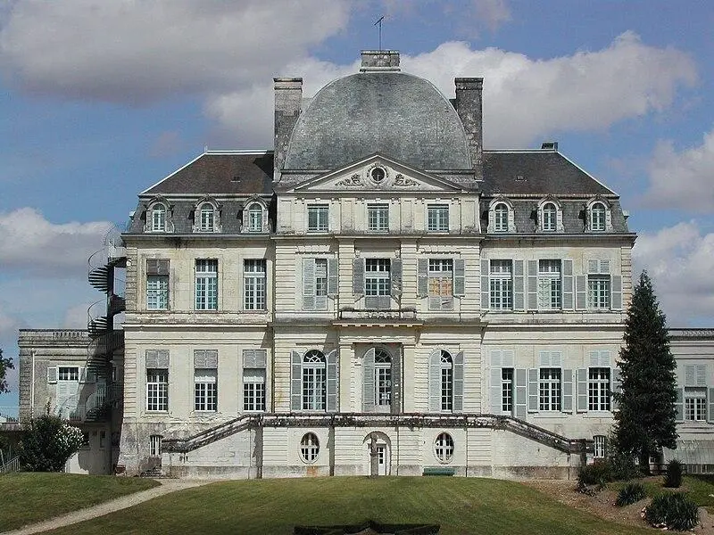 Foto von Schloss - Esves-37240 - © Creative Commons (https://creativecommons.org/licenses/by-sa/4.0/deed.fr)