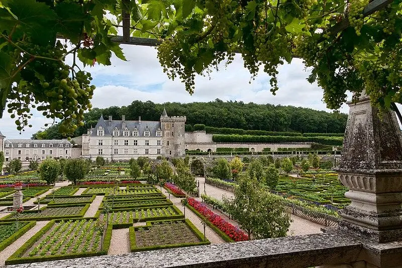 Foto von Dorfschloss - Jean-Christophe BENOIST - © Creative Commons (https://creativecommons.org/licenses/by-sa/4.0/deed.fr)