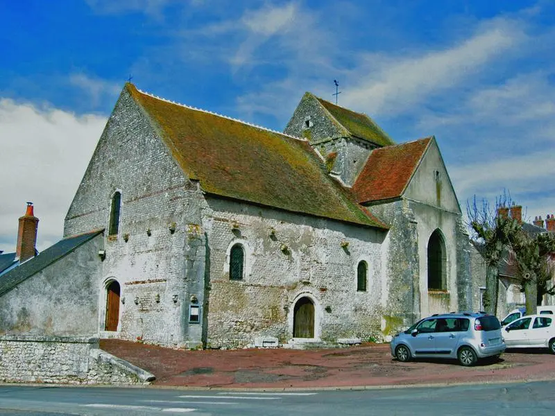 Foto de Iglesia de Saint-Lubin - POP Plateforme Ouverte du Patrimoine / Base Mérimée - © Ministère de la Culture (France), Conservation des antiquités et des objets d'art du Loir-et-Cher, tous droits réservés 