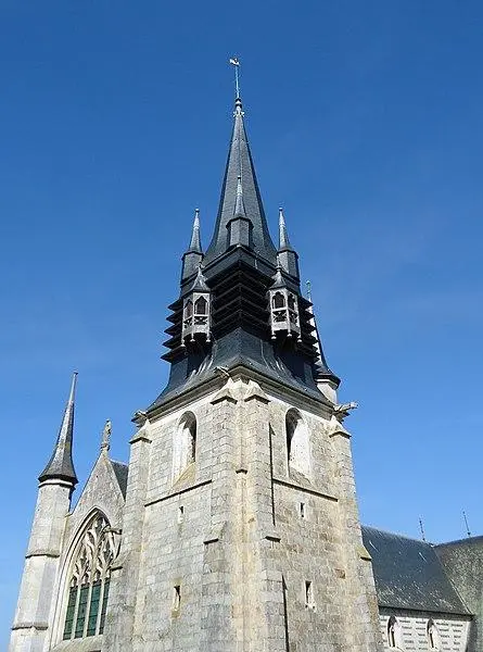 Foto di Notre-Dame-de-la-Couture Church - Gregofhuest - © Creative Commons (https://creativecommons.org/licenses/by-sa/4.0/deed.fr)