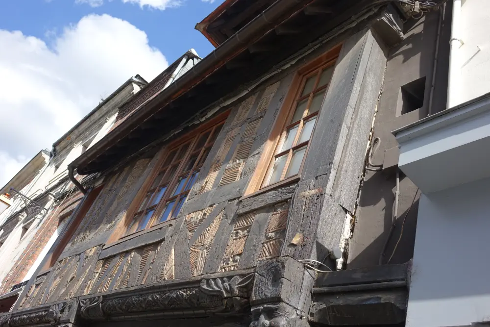 Foto di Casa - Sous licence Creative Commons (https://creativecommons.org/licenses/by-sa/4.0/deed.fr) - Par Eponimm - © Creative Commons (https://creativecommons.org/licenses/by-sa/4.0/deed.fr)