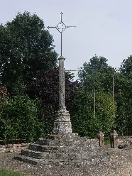 Foto di Calvario del XVI secolo - Gérard - © Creative Commons (https://creativecommons.org/licenses/by-sa/4.0/deed.fr)