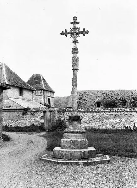 Foto von Kreuzen - POP Plateforme Ouverte du Patrimoine / Base Mérimée - © Ministère de la Culture (France), Médiathèque du patrimoine et de la photographie, diffusion RMN-GP