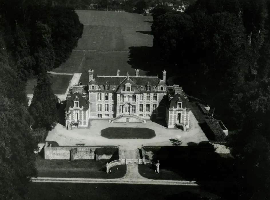 Foto di Castello di Saint-Maclou - POP Plateforme Ouverte du Patrimoine / Base Mérimée - © Ministère de la Culture (France), Médiathèque du patrimoine et de la photographie, tous droits réservés