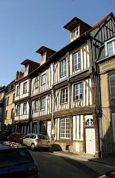Foto di Casa - Davitof - © Creative Commons (https://creativecommons.org/licenses/by-sa/4.0/deed.fr)