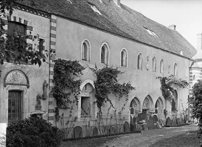 Foto von Breuil-Benoît Abbey - POP Plateforme Ouverte du Patrimoine / Base Mérimée - © Ministère de la Culture (France), Médiathèque du patrimoine et de la photographie, diffusion RMN-GP