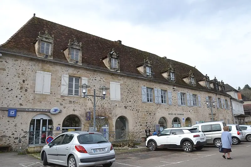 Foto di BESSOL BUILDING - Marianne Casamance - © Creative Commons (https://creativecommons.org/licenses/by-sa/4.0/deed.fr)