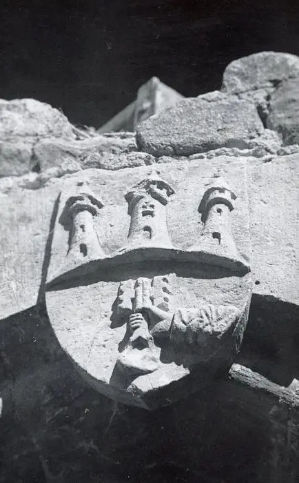 Foto von Porte zu den Waffen der Stadt - POP Plateforme Ouverte du Patrimoine / Base Mérimée - © Ministère de la Culture (France), Médiathèque du patrimoine et de la photographie, tous droits réservés