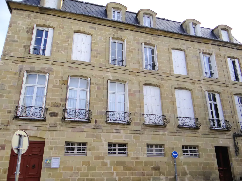 Foto von Hotel d'Eval - Sous licence Creative Commons (https://creativecommons.org/licenses/by-sa/4.0/deed.fr) - Par MOSSOT - © Creative Commons (https://creativecommons.org/licenses/by-sa/4.0/deed.fr)