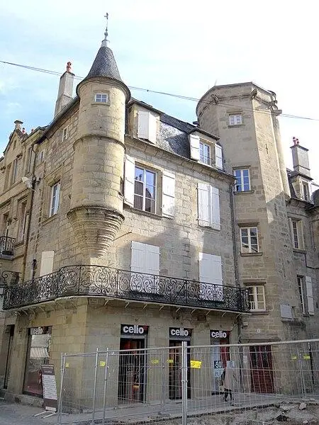 Foto von Haus des 15. Jahrhunderts - MOSSOT - © Creative Commons (https://creativecommons.org/licenses/by-sa/4.0/deed.fr)